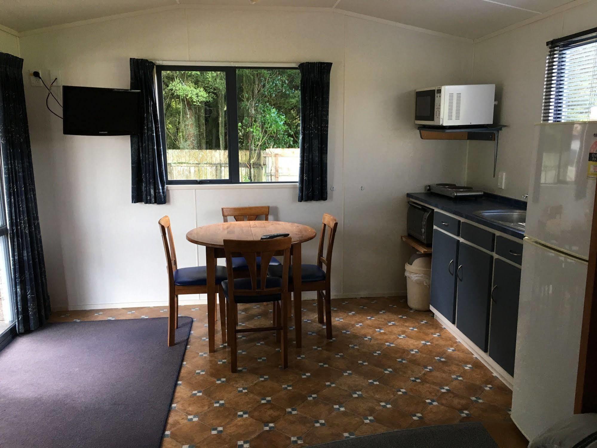 Stratford Motel & Holiday Park エクステリア 写真